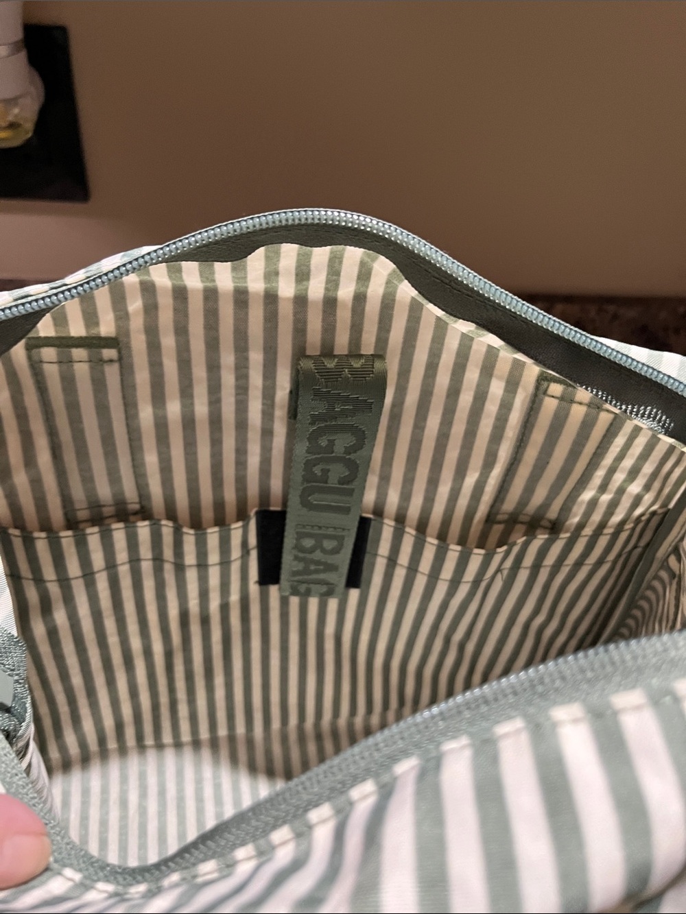 BAGGU Everyday Cloud Bag In Sage Stripe - Picture 9 of 10